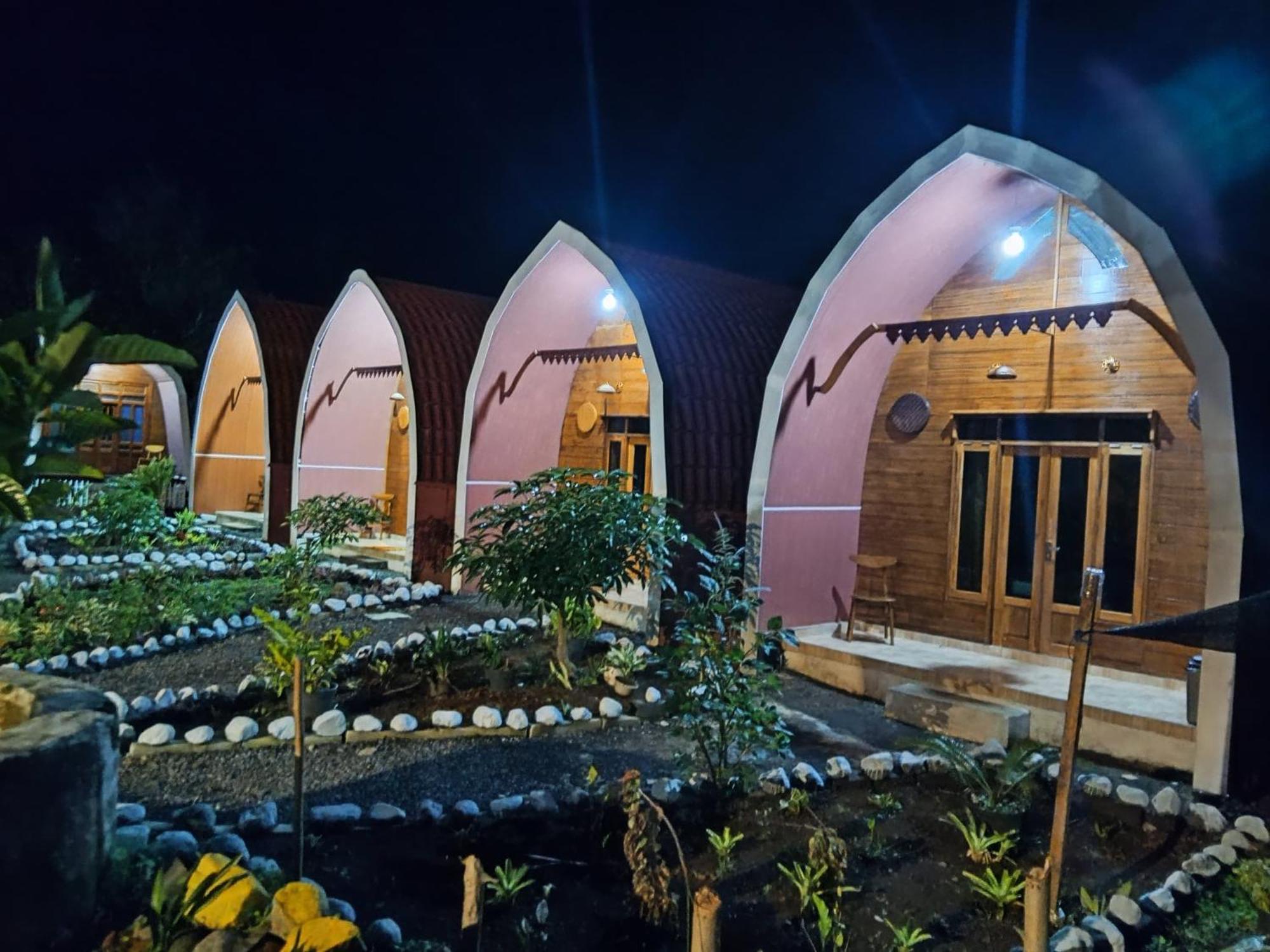 Indah Damai Cottages Sidomukti Exterior photo